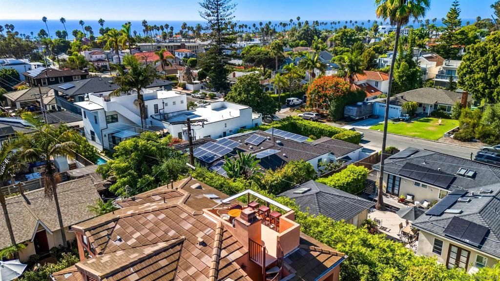 618 Gravilla Pl, La Jolla