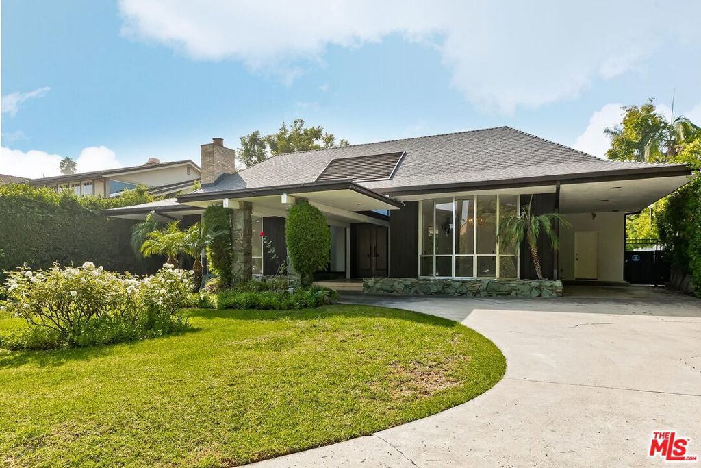 Photo of Listing #25618447