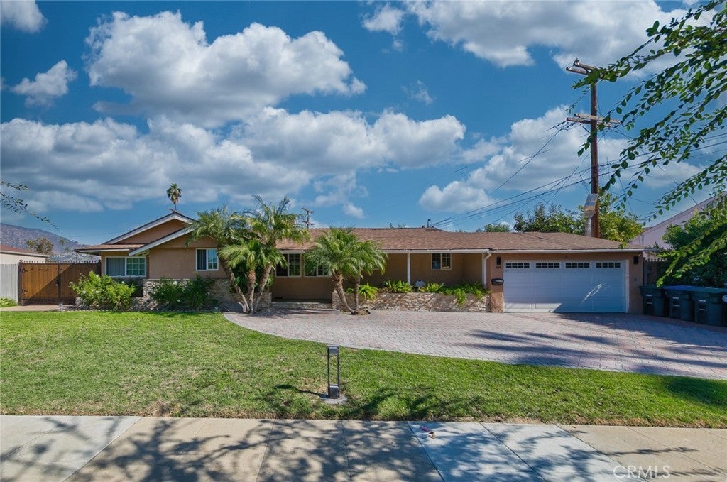 Photo of Listing #CV25260376