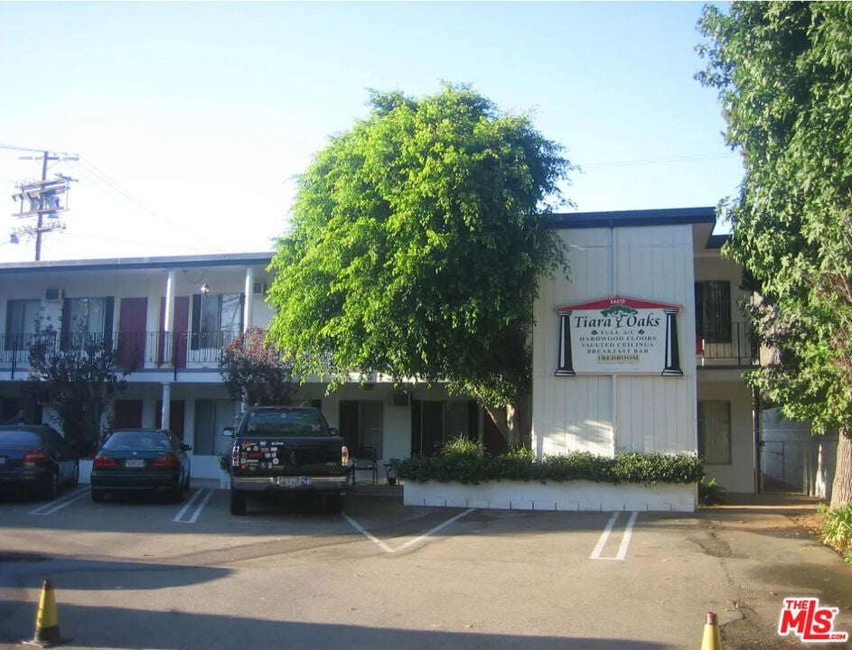 Photo of Listing #25618517