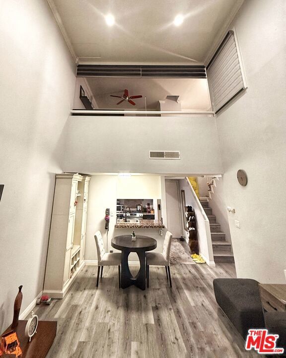 Photo of Listing #25619427