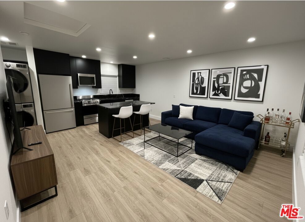 Photo of Listing #25619713