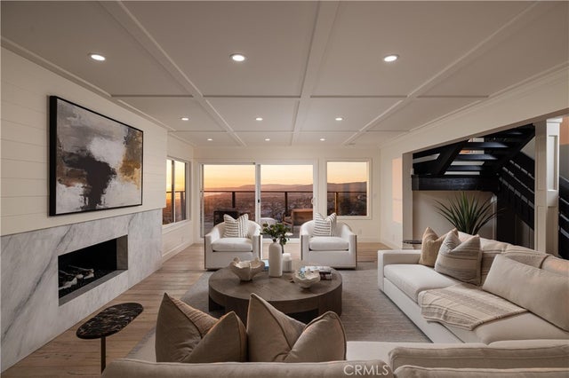 303 E Avenida Cordoba, San Clemente.