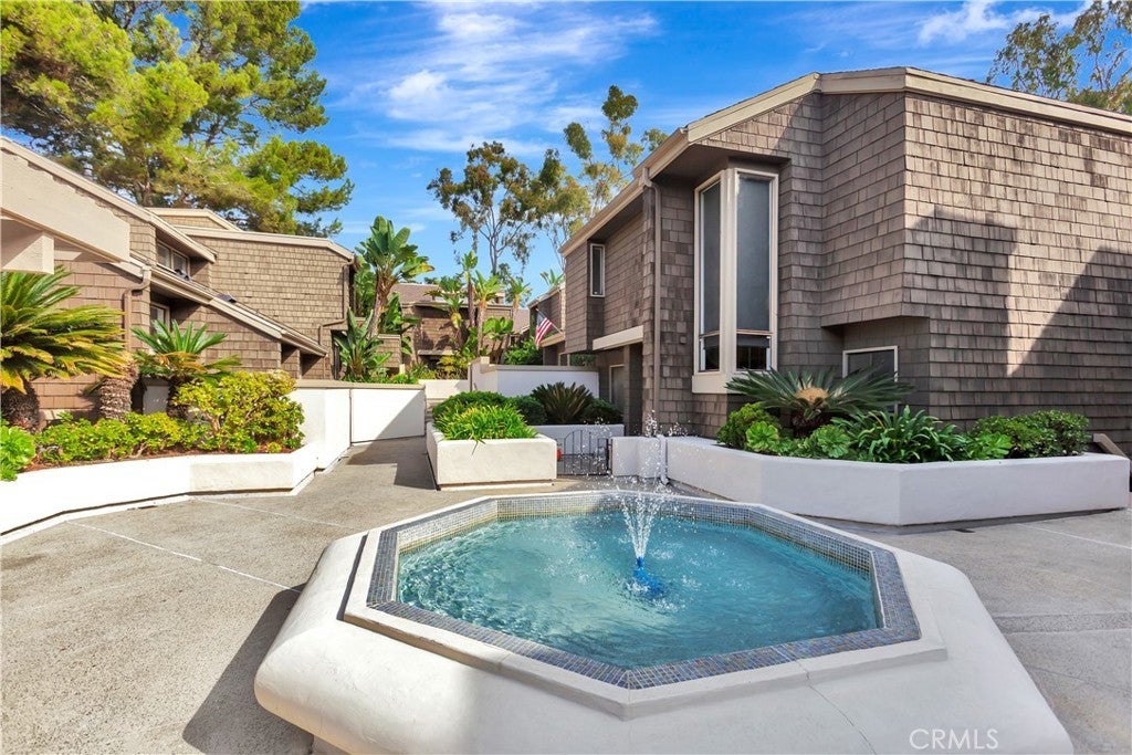 Photo of Listing #OC25261680