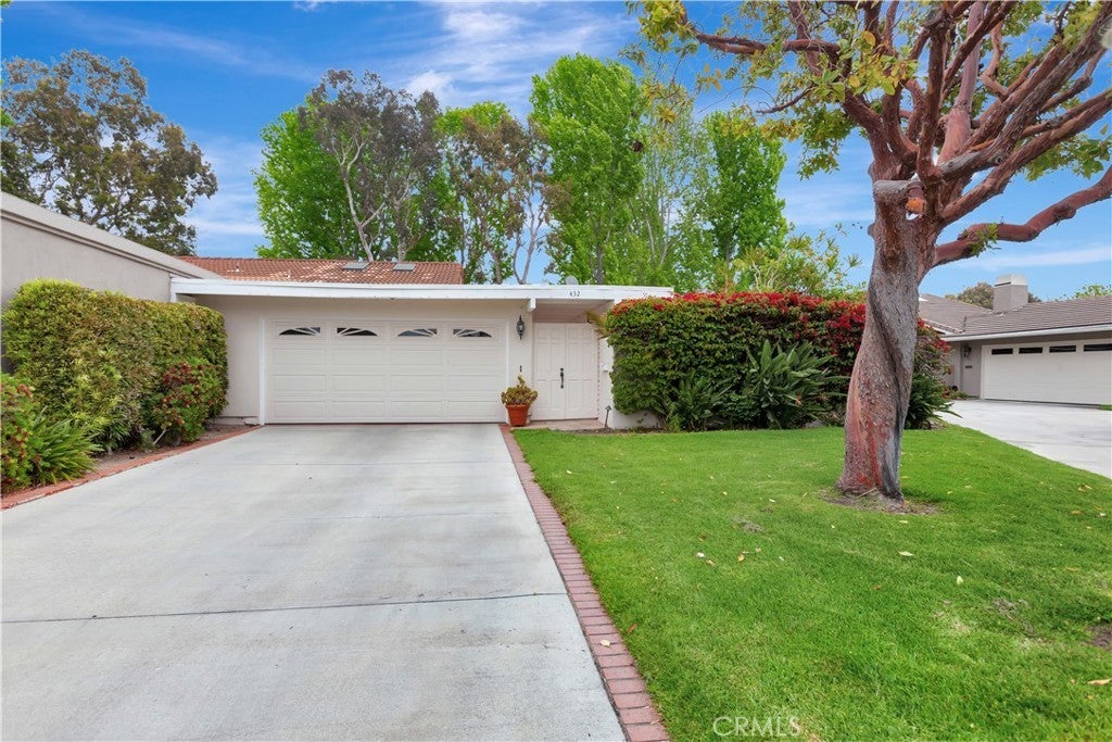 Photo of Listing #NP25260571