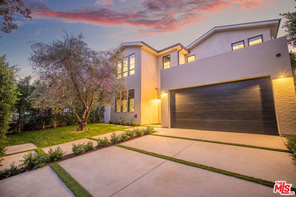 4433 Kraft Avenue, Studio City