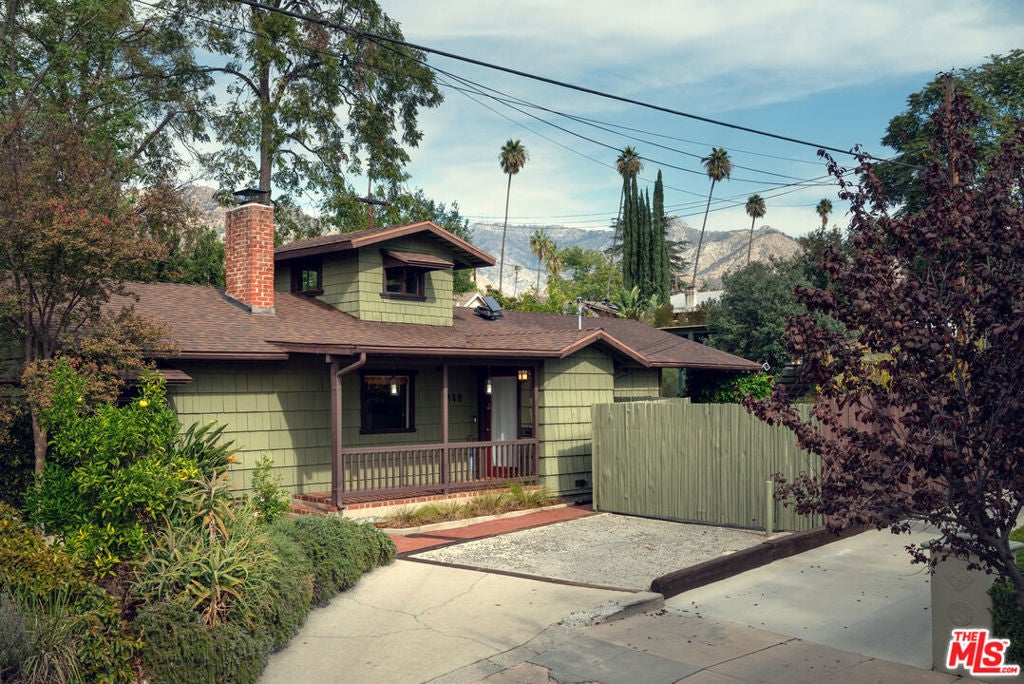 Photo of Listing #25619297