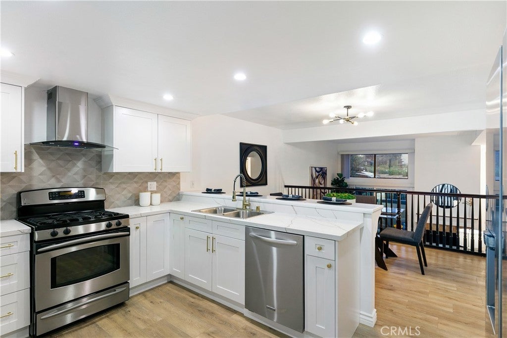 Photo of Listing #SR25261770