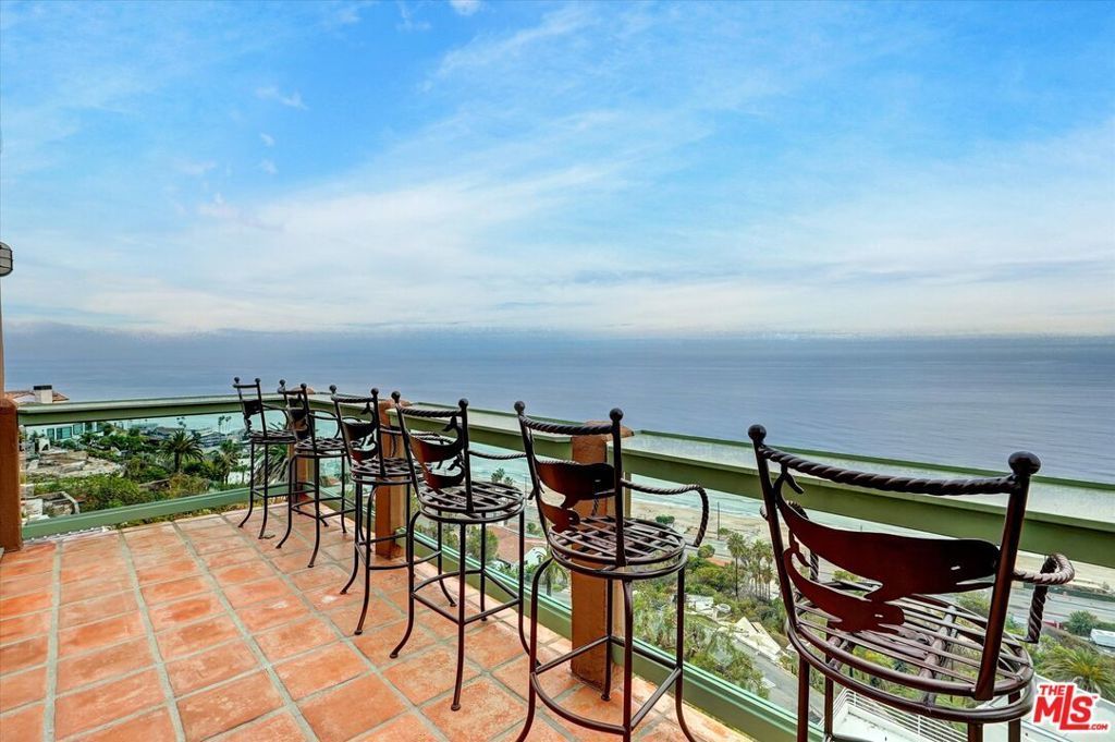 3916 Rambla Orienta, Malibu