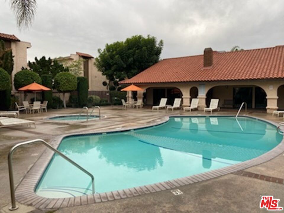 Photo of Listing #25620439