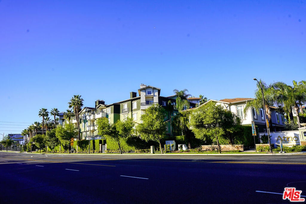 Photo of Listing #25620507