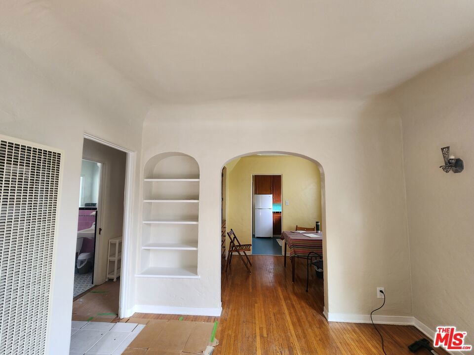 Photo of Listing #25619407