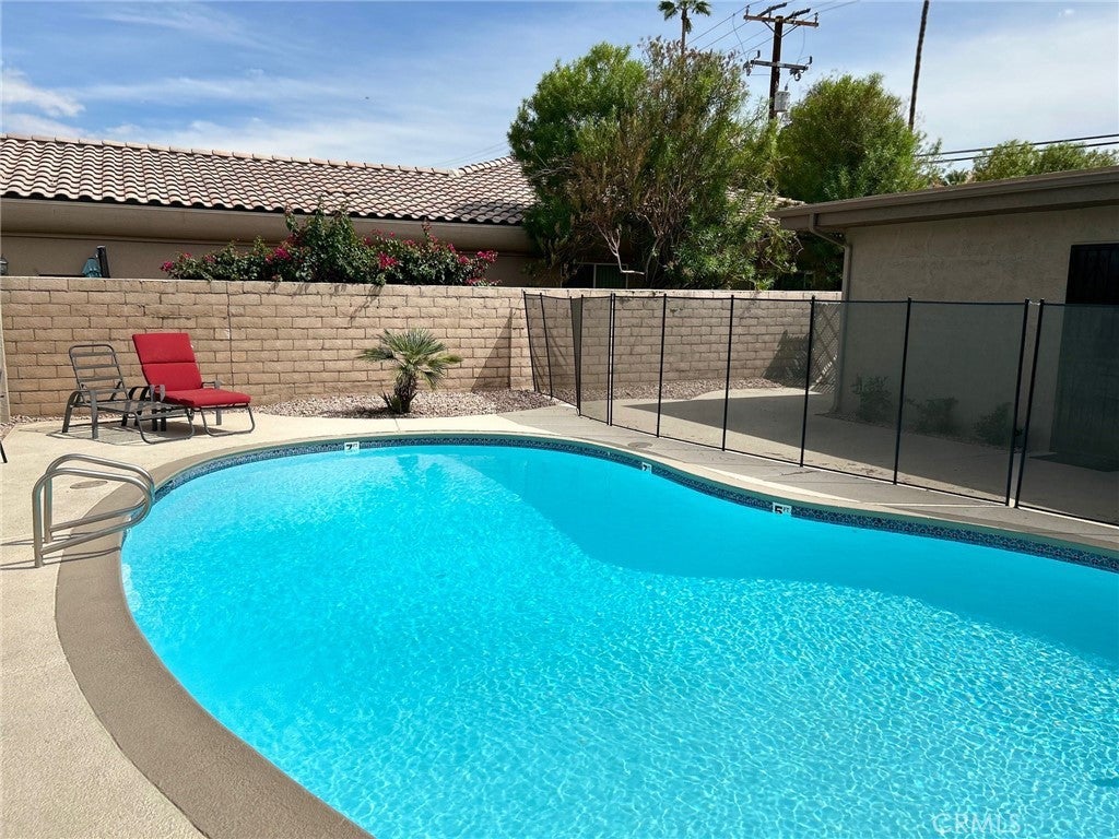 Photo of Listing #NP25263285