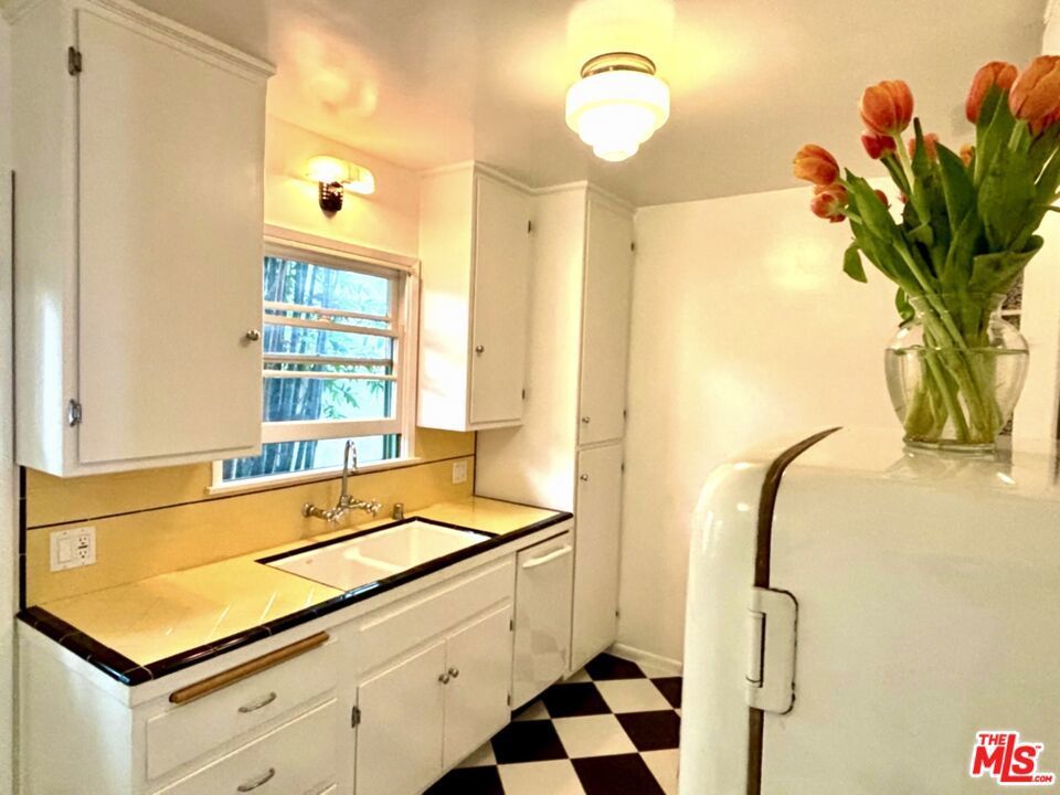 Photo of Listing #25620905