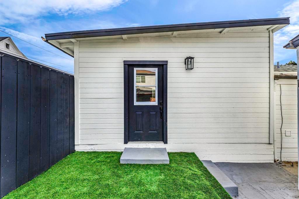 Photo of Listing #PTP2508673