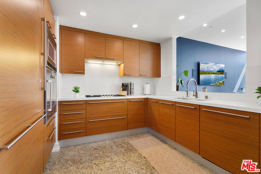 Photo of Listing #25621101