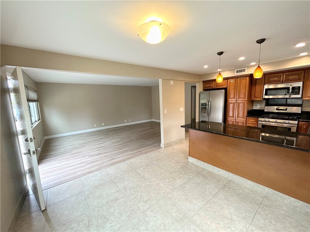 Photo of Listing #OC25263469