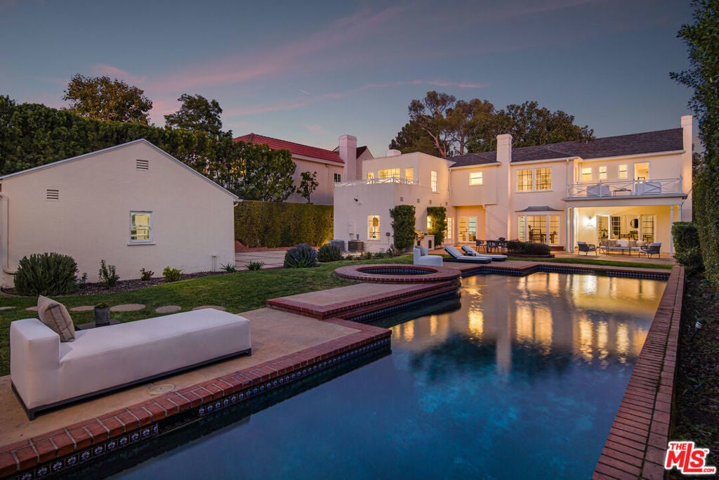 Photo of Listing #25620481