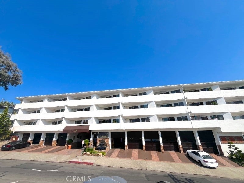 Photo of Listing #SR25263971