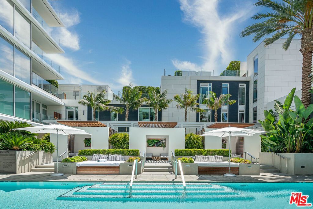 9000 W 3rd Street # 204, Los Angeles