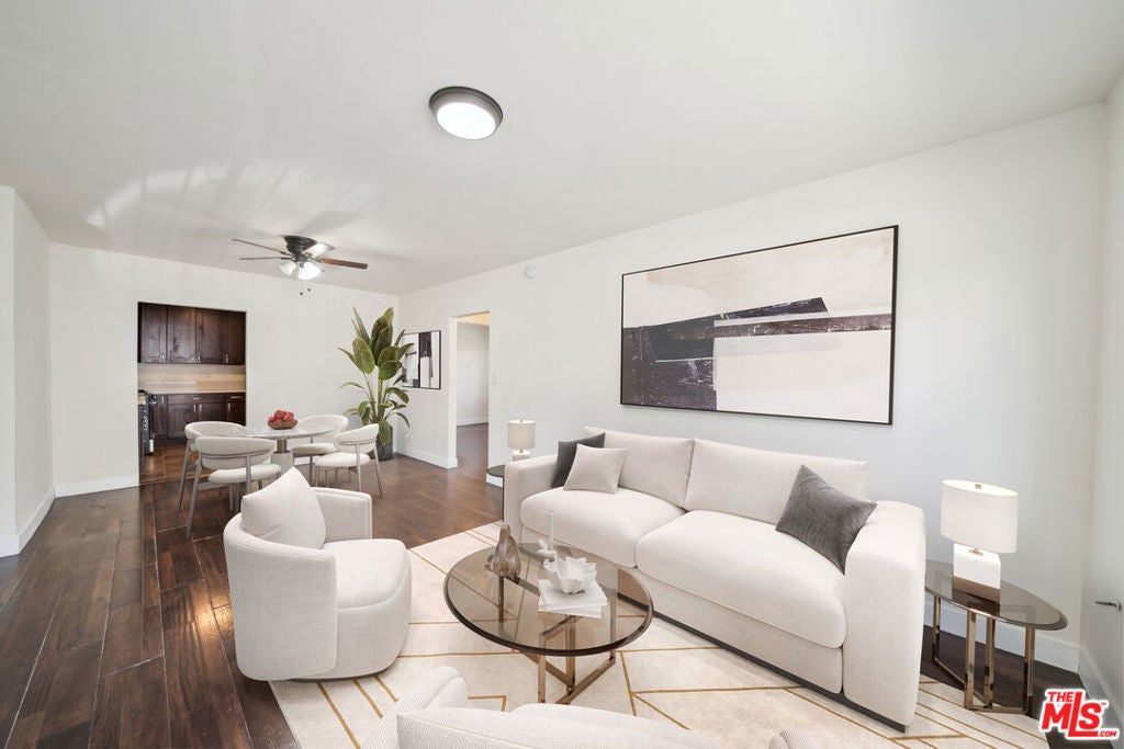 Photo of Listing #25621387