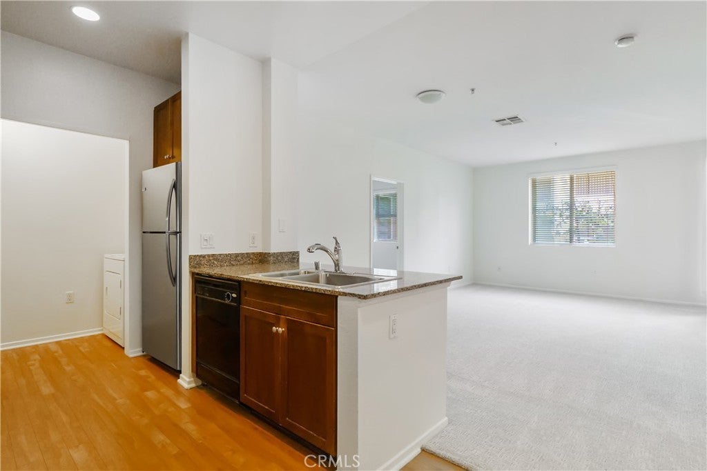 Photo of Listing #PW25264590