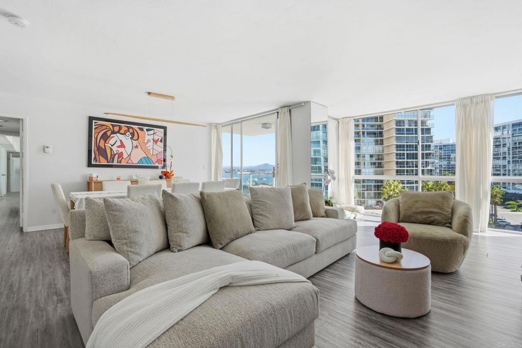 Photo of Listing #PTP2508734