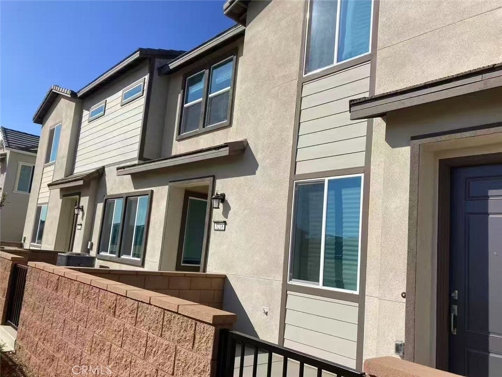 Photo of Listing #TR25262323