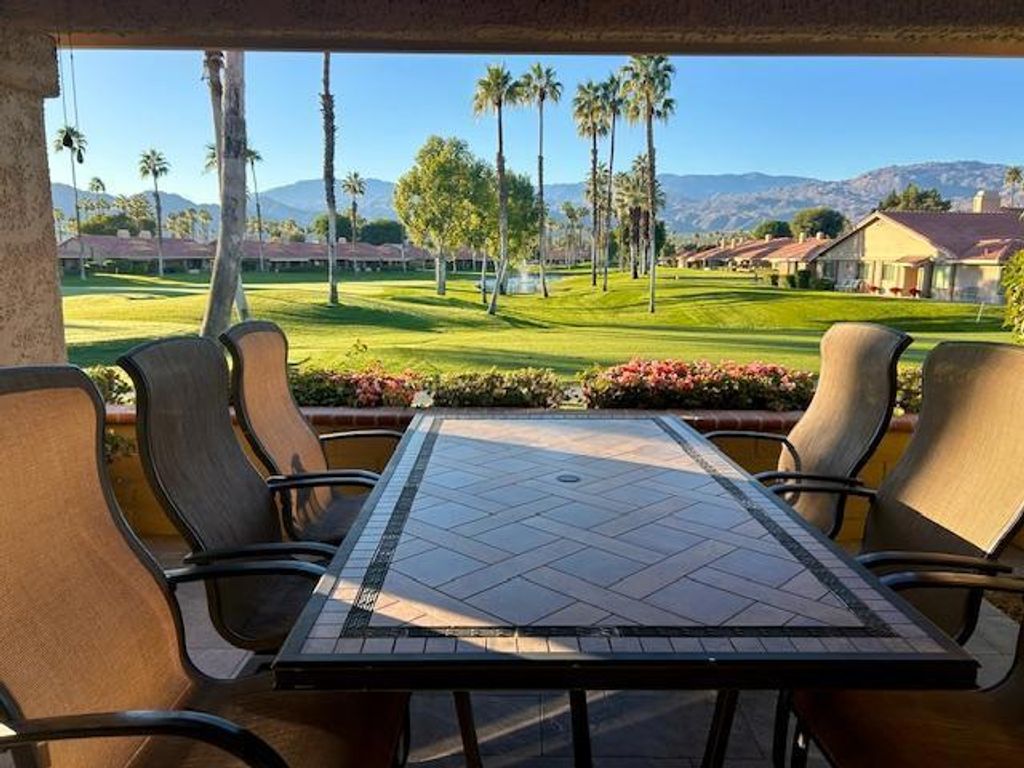153 Camino Arroyo N, Palm Desert