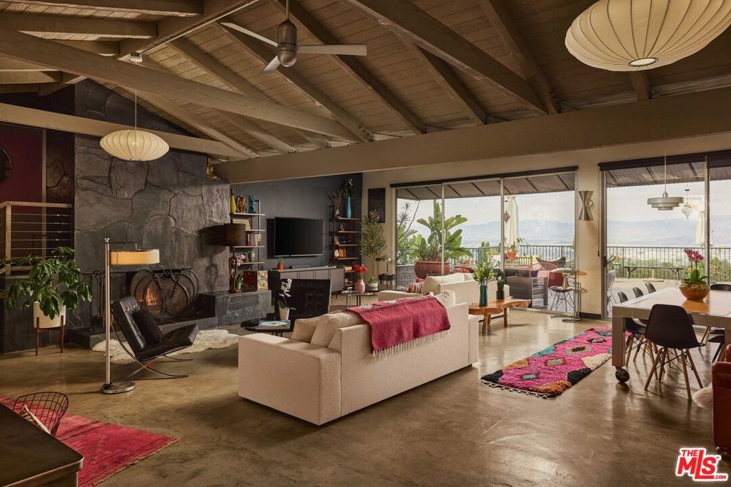 Photo of Listing #25621947