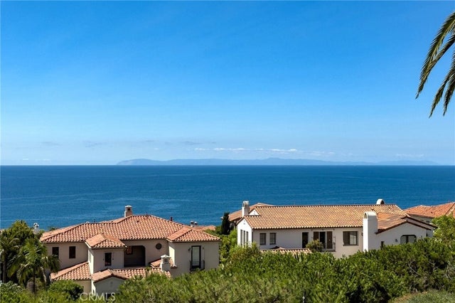 26 Tasman Sea, Newport Coast.