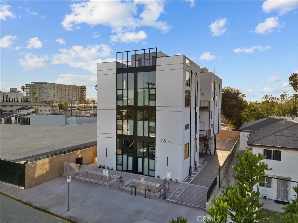 Photo of Listing #SR25264434