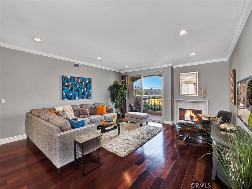 Photo of Listing #SR25265158