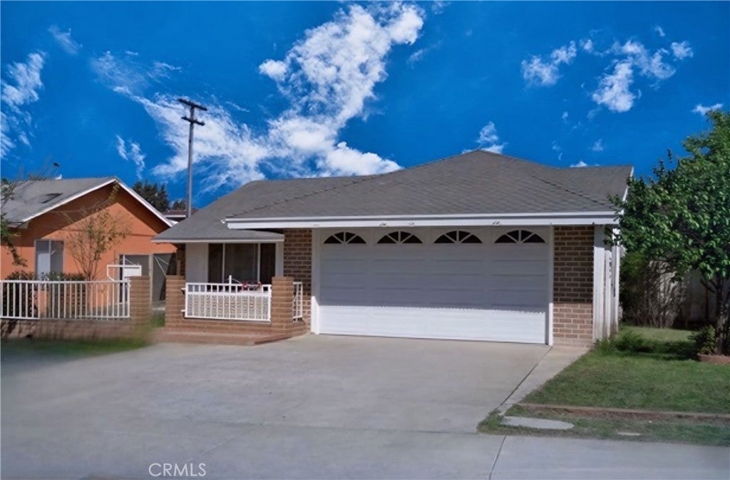 Photo of Listing #OC25266018