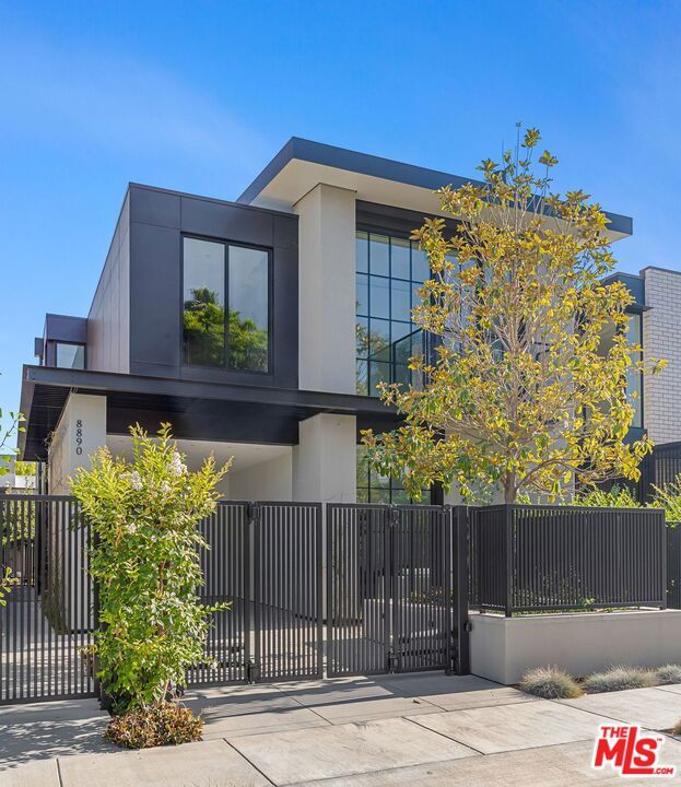 Photo of Listing #25619941