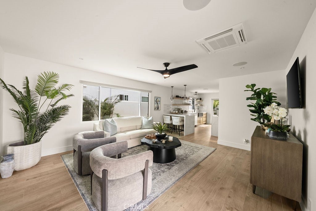 Photo of Listing #OC25257927