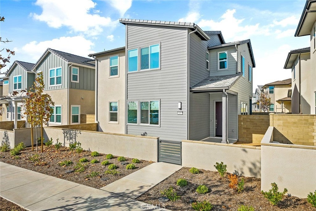 Photo of Listing #WS25266527