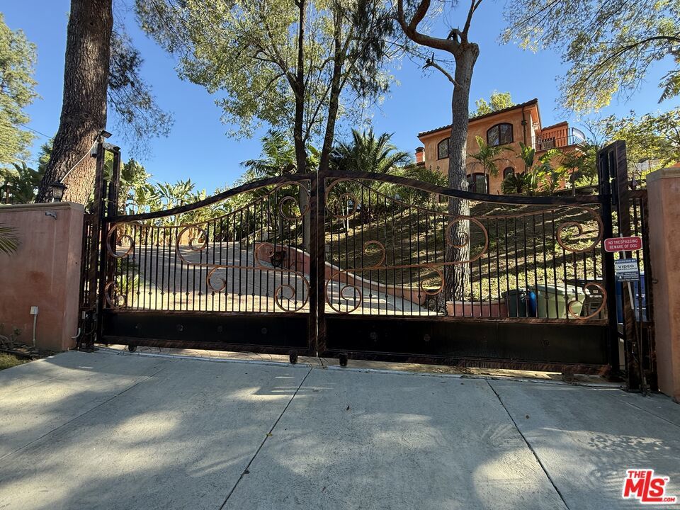 Photo of Listing #25623423