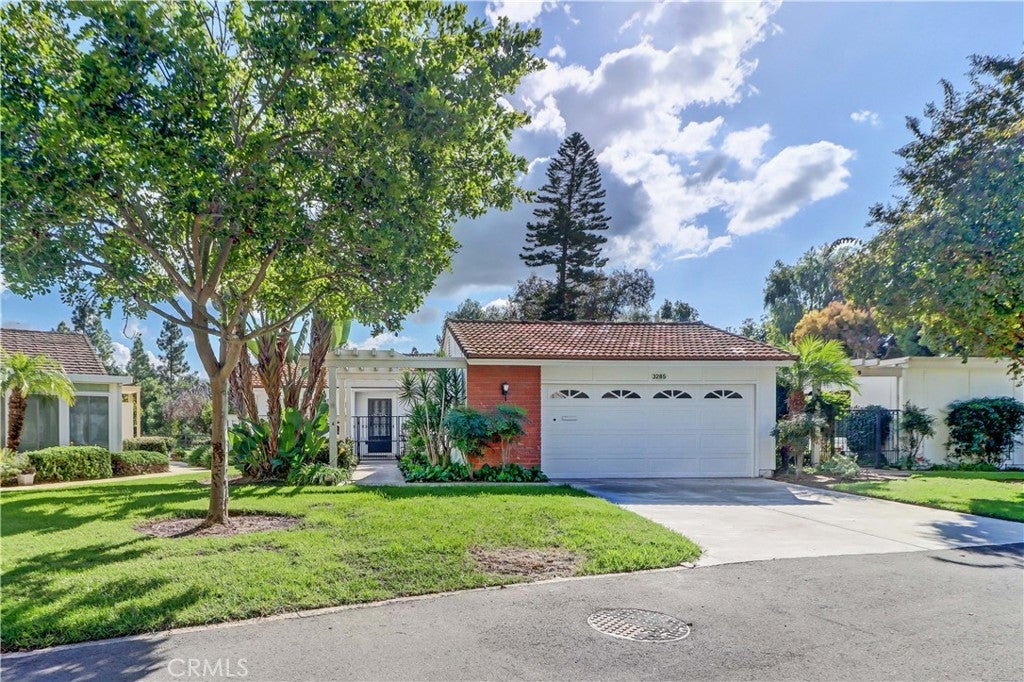 Photo of Listing #OC25267667