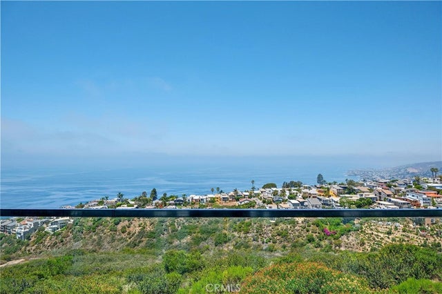 865 Quivera Street, Laguna Beach.