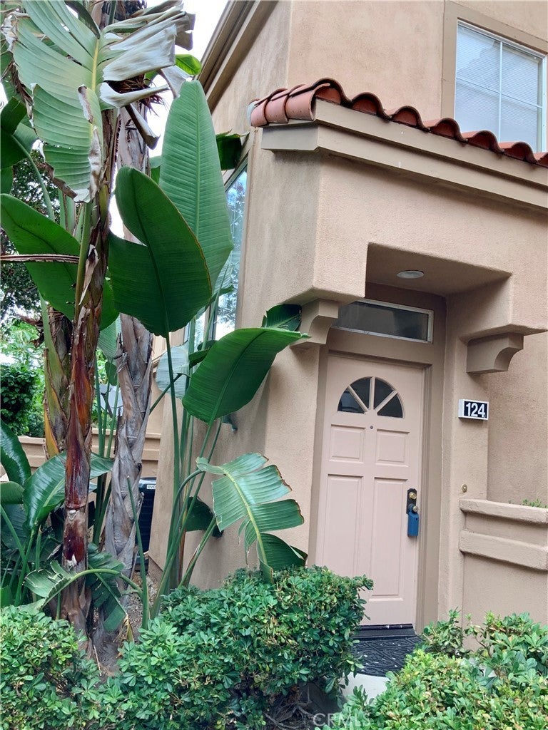 Photo of Listing #OC25268082