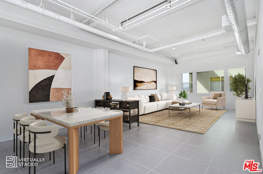 Photo of Listing #25623983