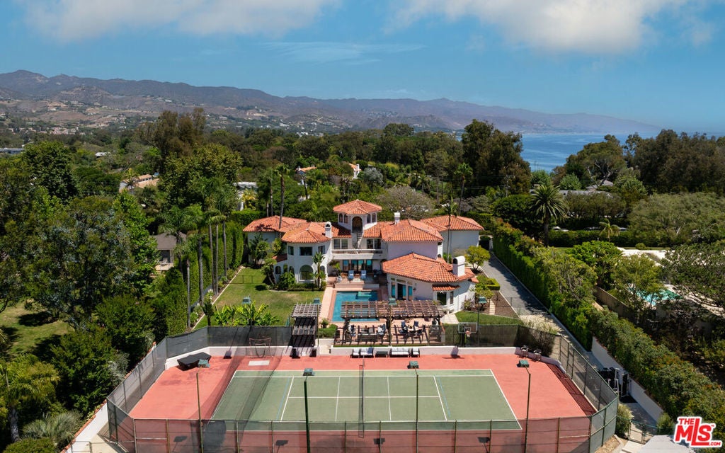 Photo of Listing #25623921