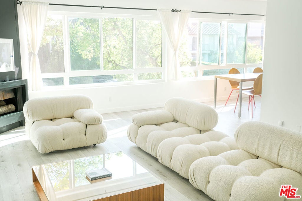 Photo of Listing #25624797