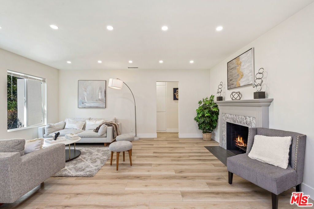 Photo of Listing #25625161