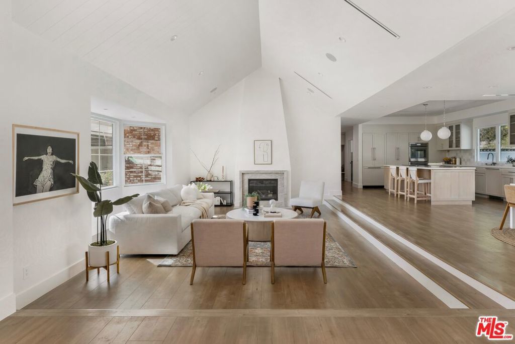 Photo of Listing #25625477