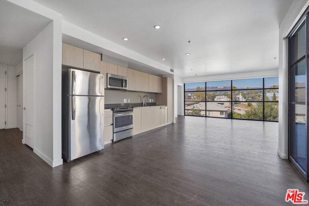 Photo of Listing #25626155