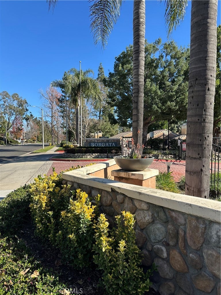 Photo of Listing #IV25271188