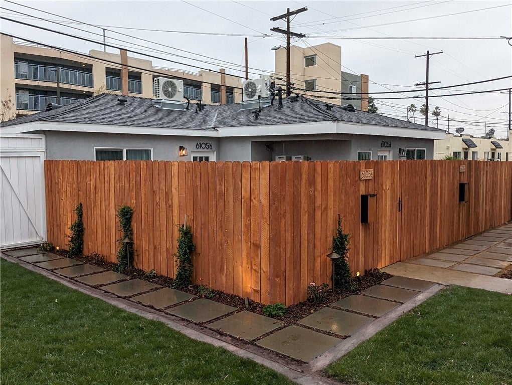 Photo of Listing #SR25272115