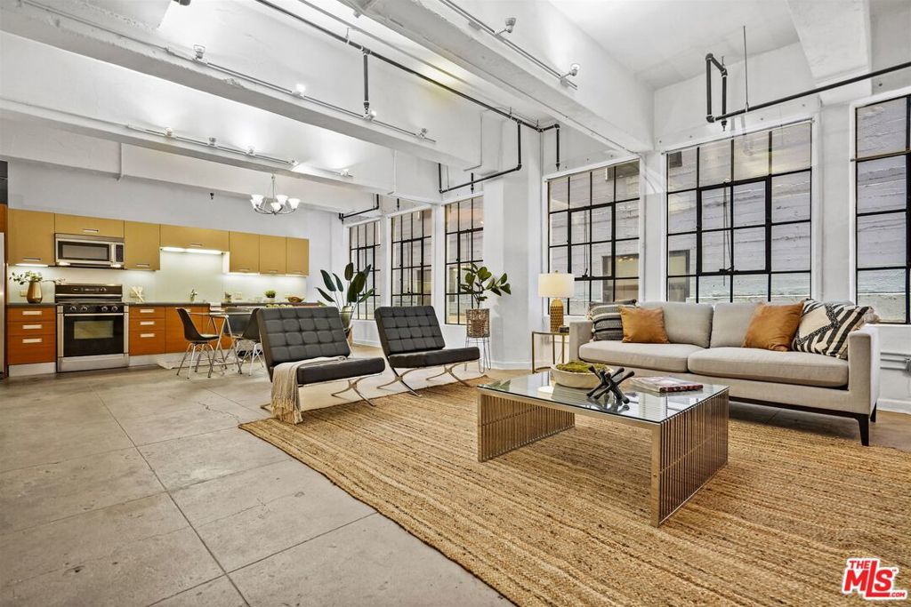 Photo of Listing #25626679